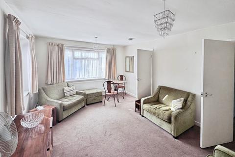 Weavers Gardens, Farnham GU9
