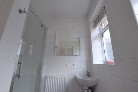 undefined, Queens Avenue, WATFORD