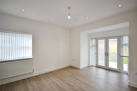 undefined, Leer Court, Reading RG2