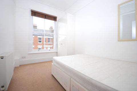 3 bedroom apartment to rent, Cranworth Gardens, London SW9