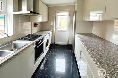 3 bedroom semi-detached house to rent, Leander Drive, Kent DA12