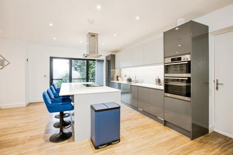 4 bedroom detached house for sale, The Meadows, Sowerby Bridge