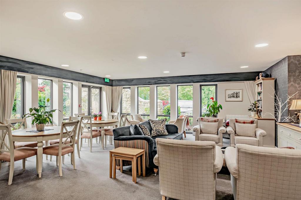 Homeowners Lounge