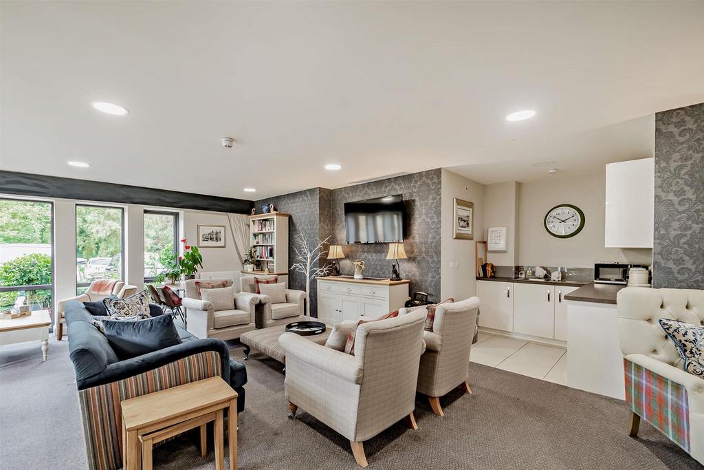 Homeowners Lounge