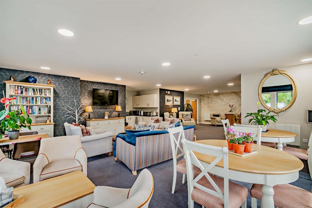 Homeowners Lounge