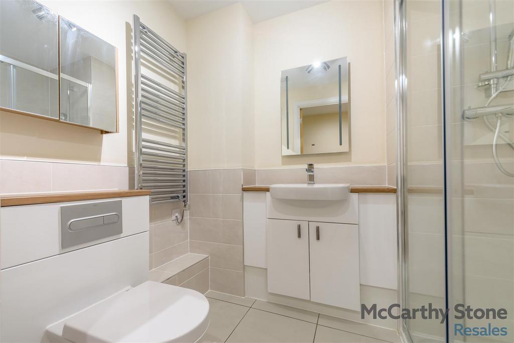 8680404-interior16.jpg