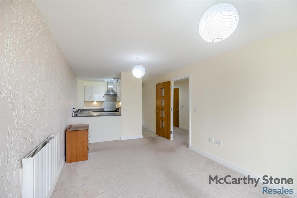 8680404-interior09.jpg
