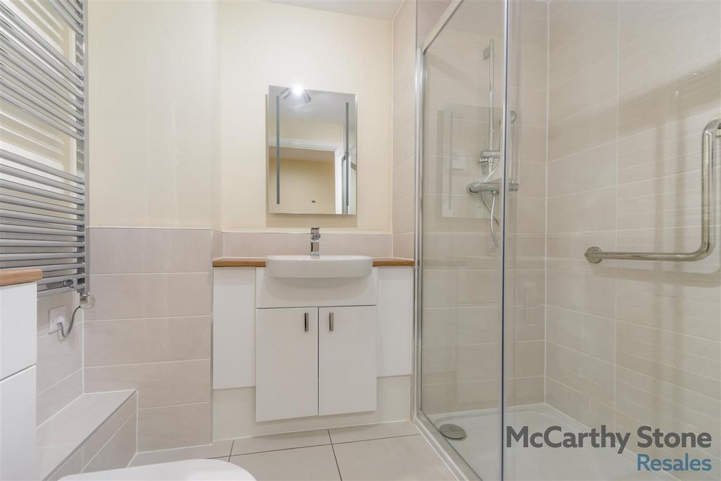 8680404-interior17.jpg