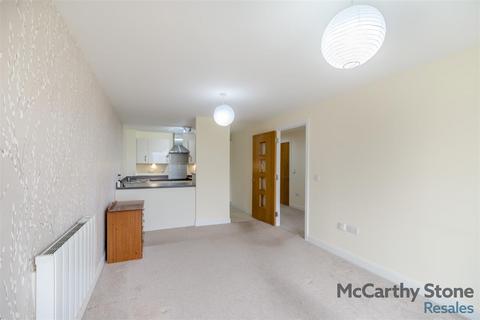 1 bedroom apartment for sale, The Wickets, Kirkgate, Settle, BD24 9FN