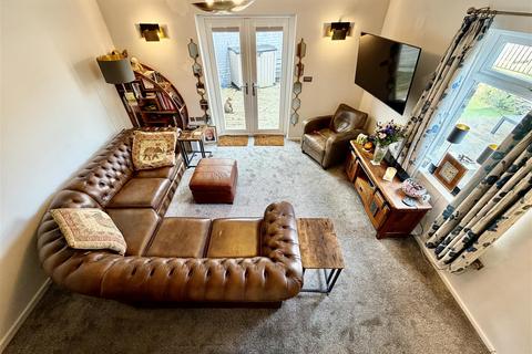 2 bedroom end of terrace house for sale, Wessenden Head Road, Meltham HD9