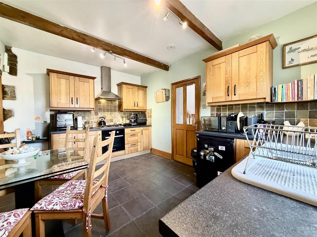 Dining kitchen