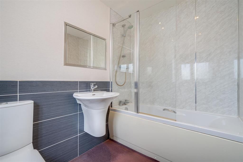 32 Gleneagles Way-4.jpg