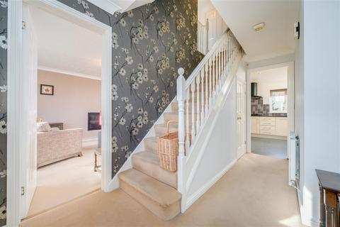 undefined, Gleneagles Way, Huddersfield HD2