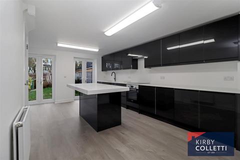 undefined, Plomer Avenue, Hoddesdon, Herts