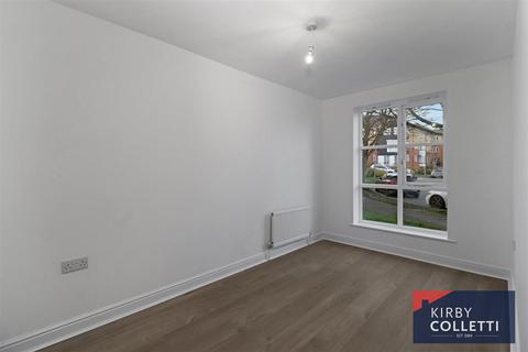 undefined, Plomer Avenue, Hoddesdon, Herts