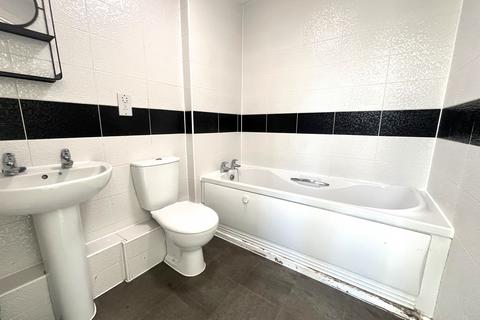2 bedroom apartment to rent, Pumphouse Crescent, WATFORD