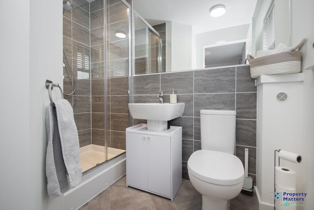 Ensuite