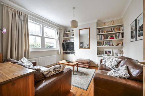 3 bedroom terraced house for sale, Russell Road, London, N13