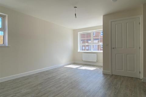 3 bedroom house to rent, Nutmeg Close, Broughton, AYLESBURY