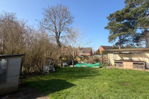 undefined, Sandycroft Road, AMERSHAM