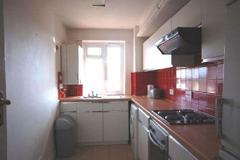 2 bedroom flat to rent, Ashford Road, Cricklewood