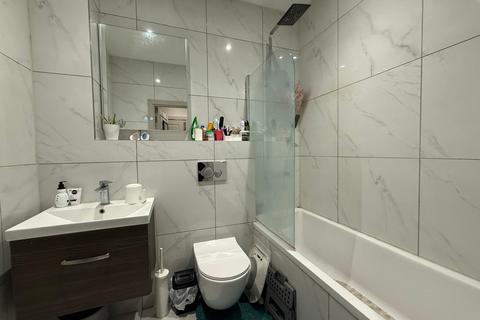 1 bedroom apartment to rent, Quilters Way, Stoke Mandeville, AYLESBURY