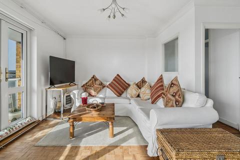2 bedroom flat for sale, Dove Park,Pinner,HA5 4EE