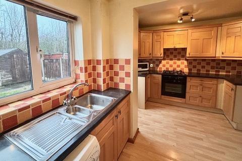 3 bedroom semi-detached house to rent, Osprey Close, NOTTINGHAM