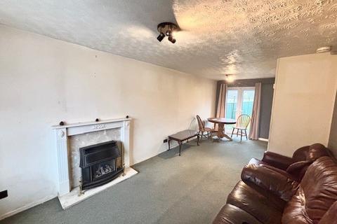 3 bedroom semi-detached house to rent, Osprey Close, NOTTINGHAM