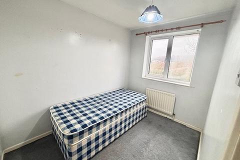 3 bedroom semi-detached house to rent, Osprey Close, NOTTINGHAM