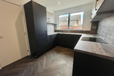3 bedroom house to rent, Meadow Lane, NOTTINGHAM