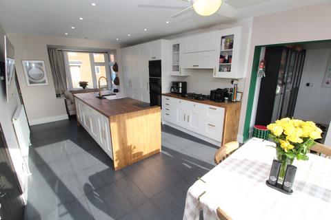 4 bedroom detached house for sale, Victoria Street, Leicester LE19