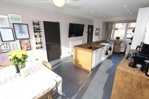 4 bedroom detached house for sale, Victoria Street, Leicester LE19