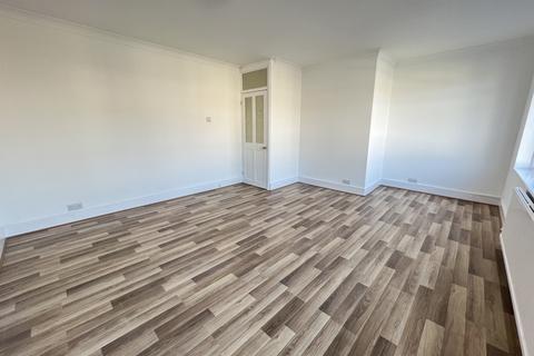 3 bedroom maisonette to rent, Station Road, LONDON