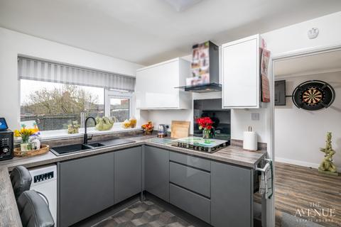 undefined, Knightlands Road, Irthlingborough, NN9 5SU