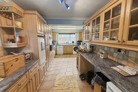 undefined, 21 Gloucester Close, Weedon, NN7 4PA