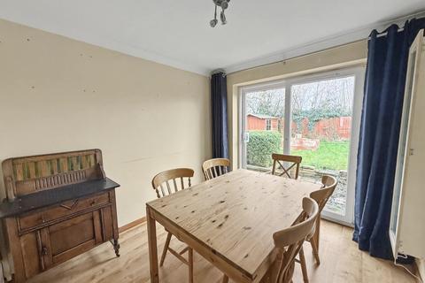 undefined, 21 Gloucester Close, Weedon, NN7 4PA
