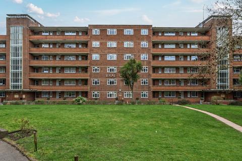2 bedroom flat for sale, Kingston Hill, Kingston Upon Thames, KT2