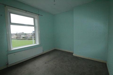 3 bedroom end of terrace house for sale, Worthing Head Road, Wyke, Bradford