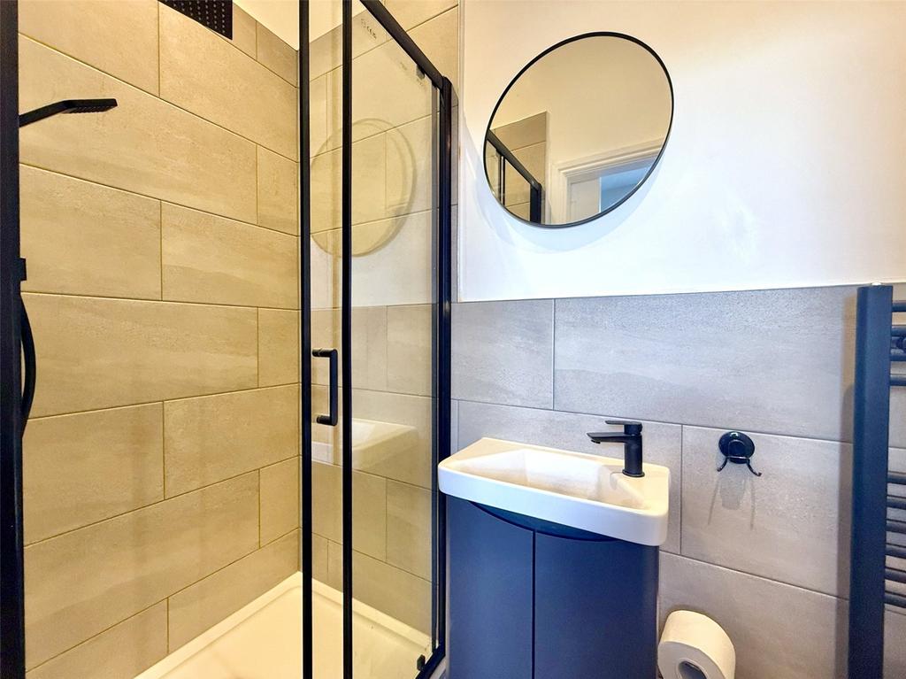 Bedroom 2 En-Suite