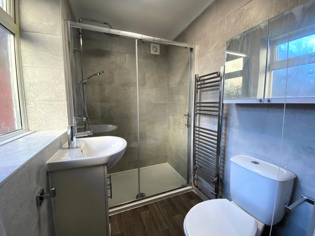 Flat 1 Shower Room