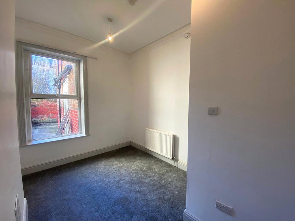 Flat 1 Bedroom 1