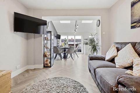 undefined, Southdown Road, Hornchurch, RM11