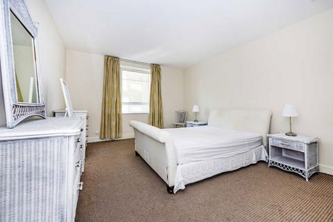 1 bedroom flat to rent, Westferry Circus, London E14