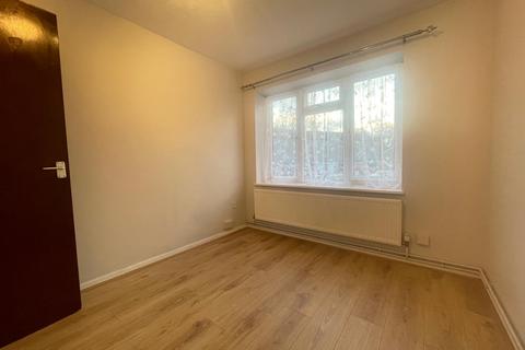 undefined, Claymore, HEMEL HEMPSTEAD