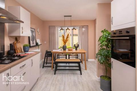 3 bedroom detached house for sale, The Ferns, Kennett