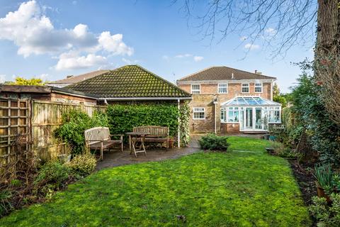 undefined, Wychwood Walk, Craigweil, PO21