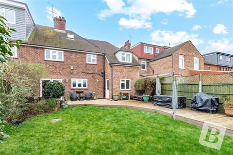 4 bedroom semi-detached house for sale, Woodman Road, Warley, Brentwood, Essex, CM14