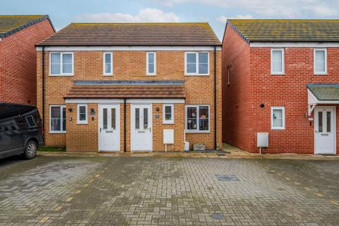 2 bedroom semi-detached house for sale, Howes Road, Bradwell
