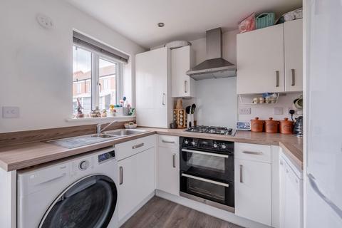 2 bedroom semi-detached house for sale, Howes Road, Bradwell